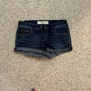 Abercrombie and Fitch dark wash cuffed denim shorts size 00/24